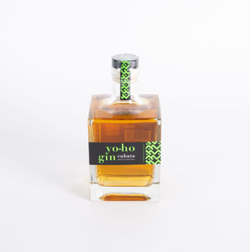 YOHO GIN CUBATA 45° 50CL Afbeeldingen van YOHO GIN CUBATA 45° 50CL
